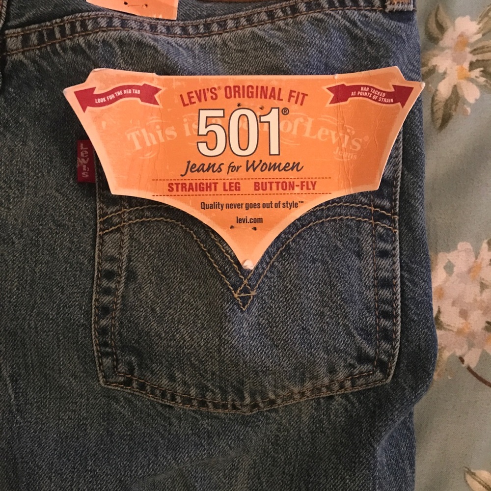 BNWT 501 Levi original fit jeans